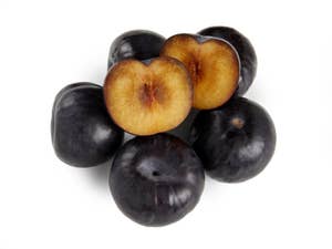 Blå / Rød Plommer I kurv, Italia / Spania