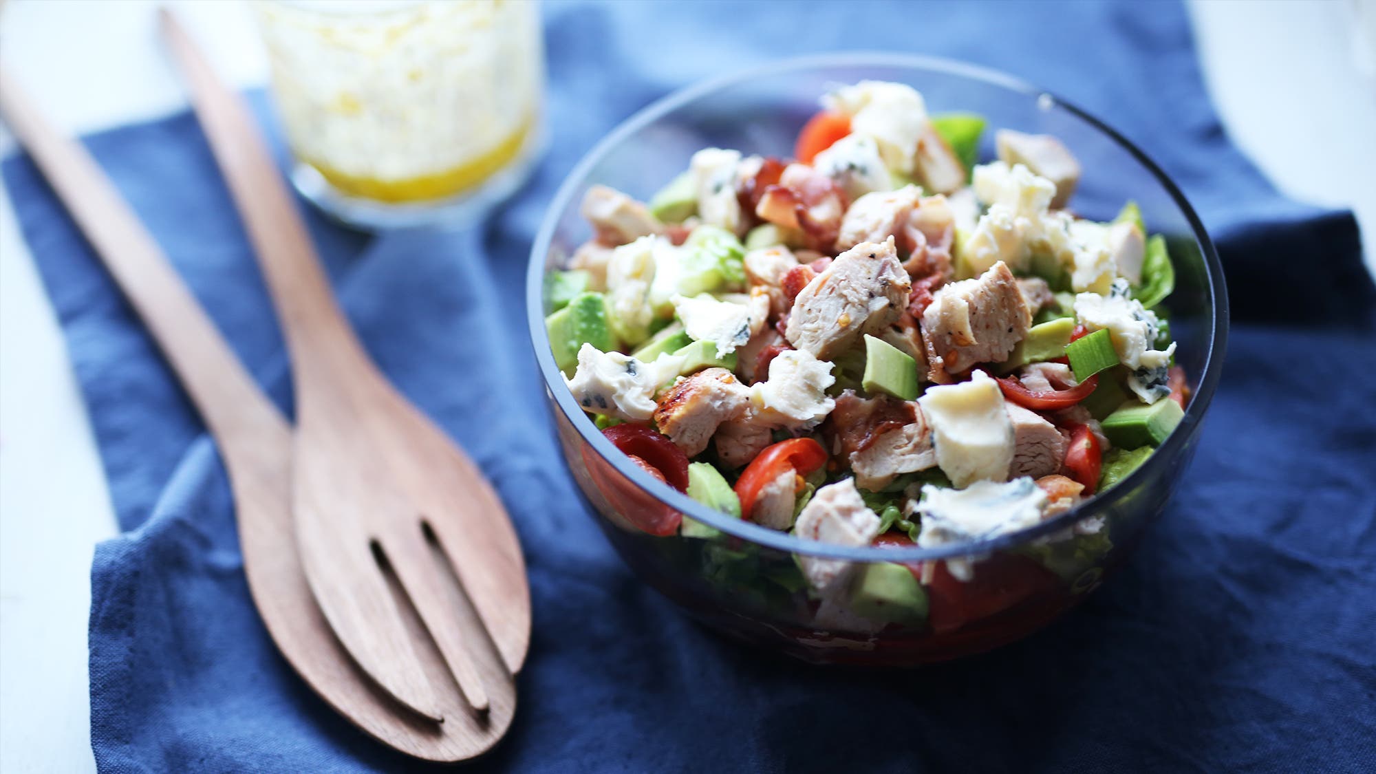 Kyllingsalat med blåmuggost