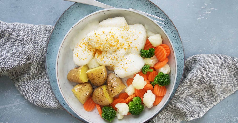 Fiskeboller i hvit saus