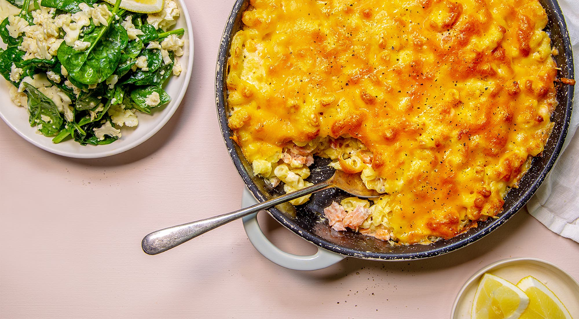 Mac ‘n’ cheese med røkelaks og blomkål