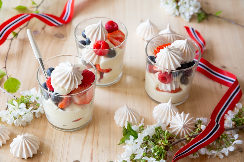 Rask og enkel pavlova i glass